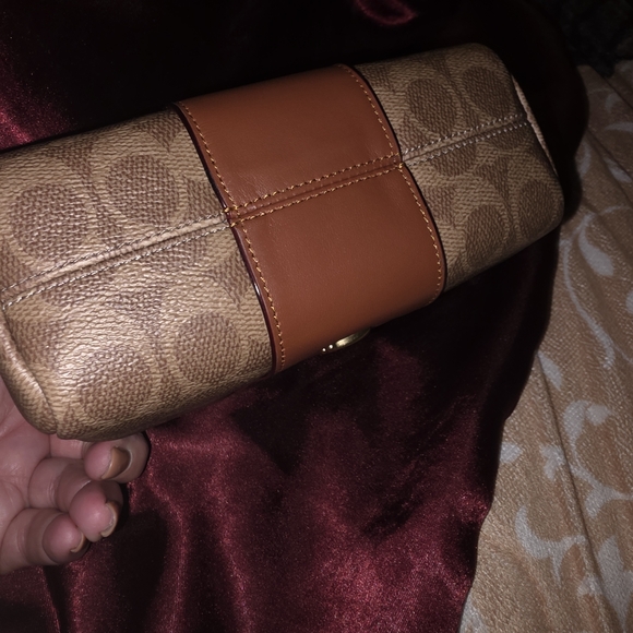 Coach Brown Signature Wristlet - Picture 5 of 6